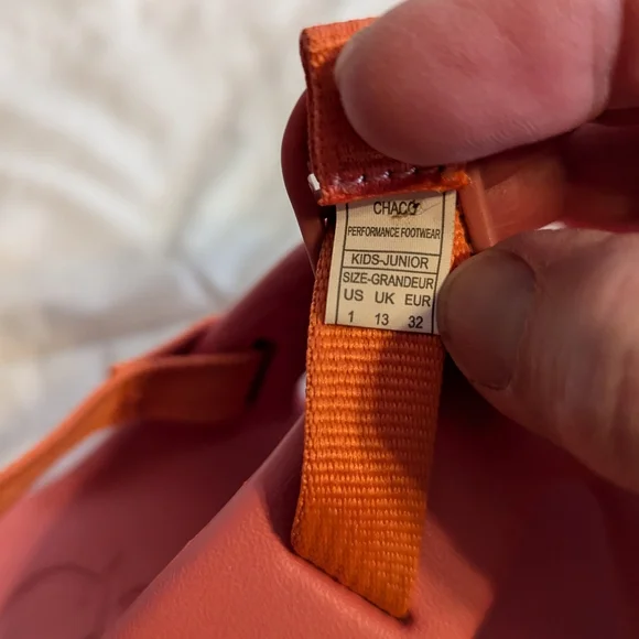 Kids CHACO Sandals Size 1 - Picture 9 of 9